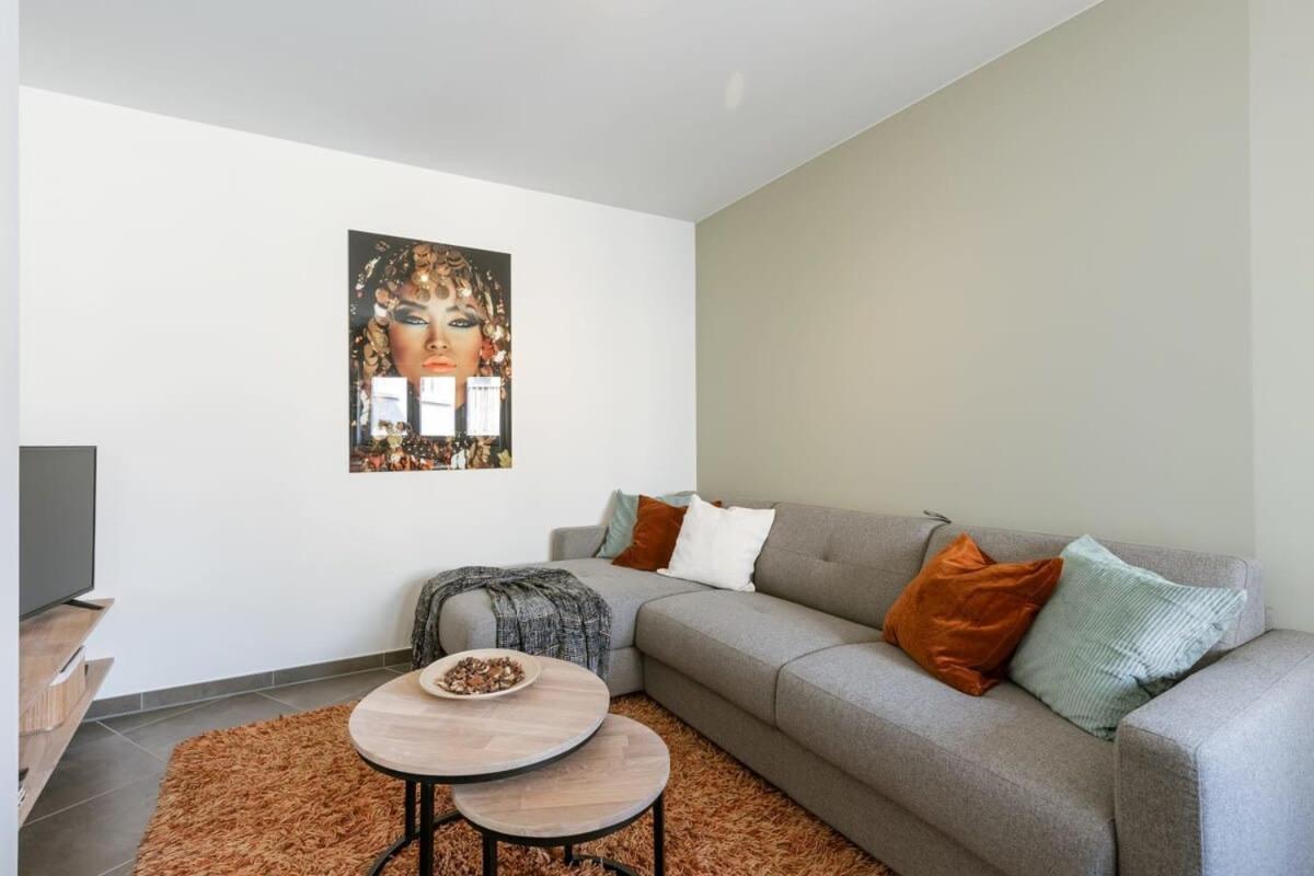 Pleasant Apartment Near The Center Of خنت المظهر الخارجي الصورة